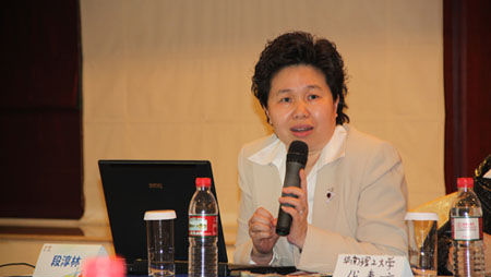 段淳林现任华南理工大学新闻与传播学院副院长，兼任品牌传播系主任 、品牌研究所所长，教授。